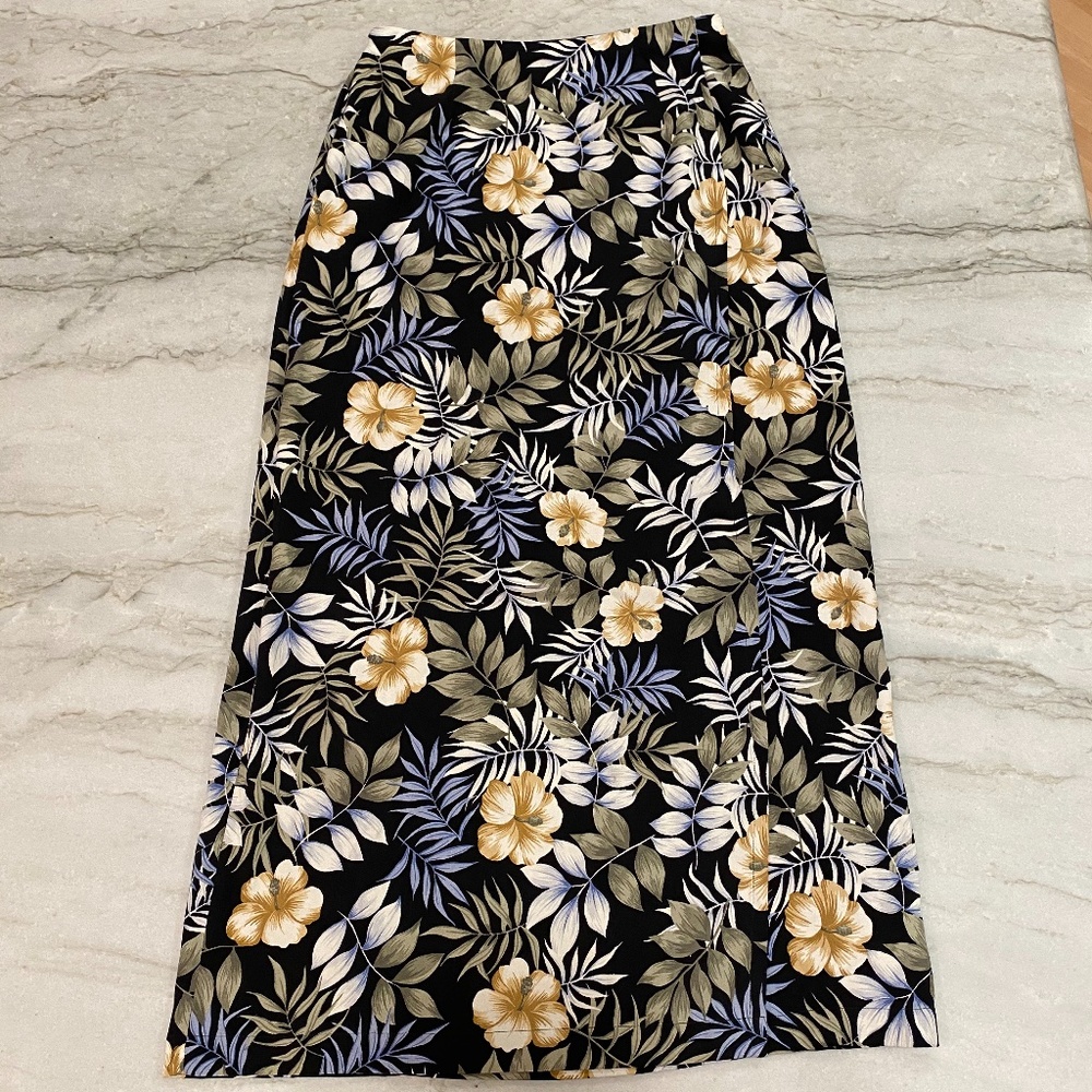 100% Silk Coldwater Creek Hawaiian Floral Front Wrap Skirt